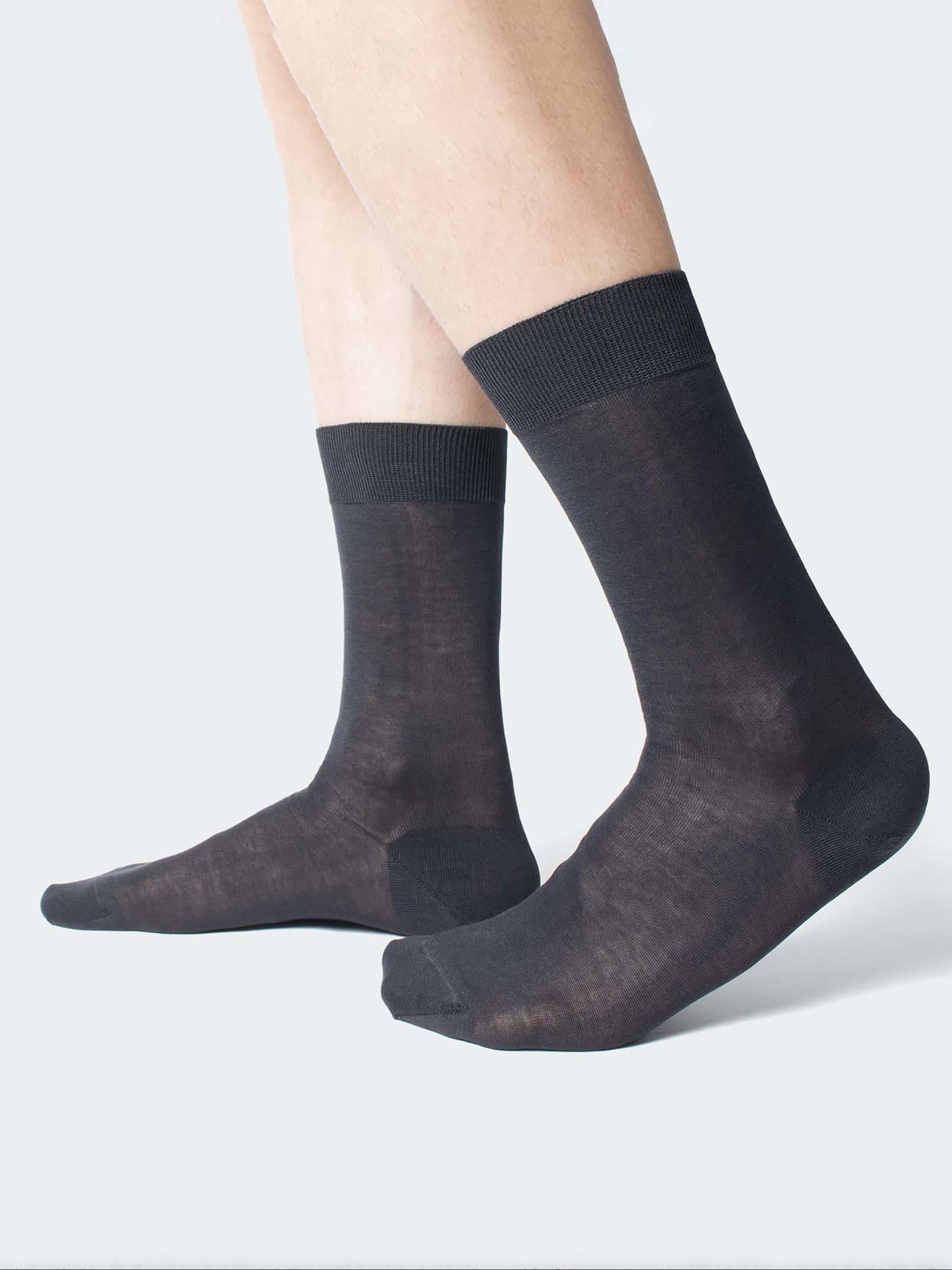 Einfarbige Wadensocken aus 100% schottischem Garn - 6 Paar