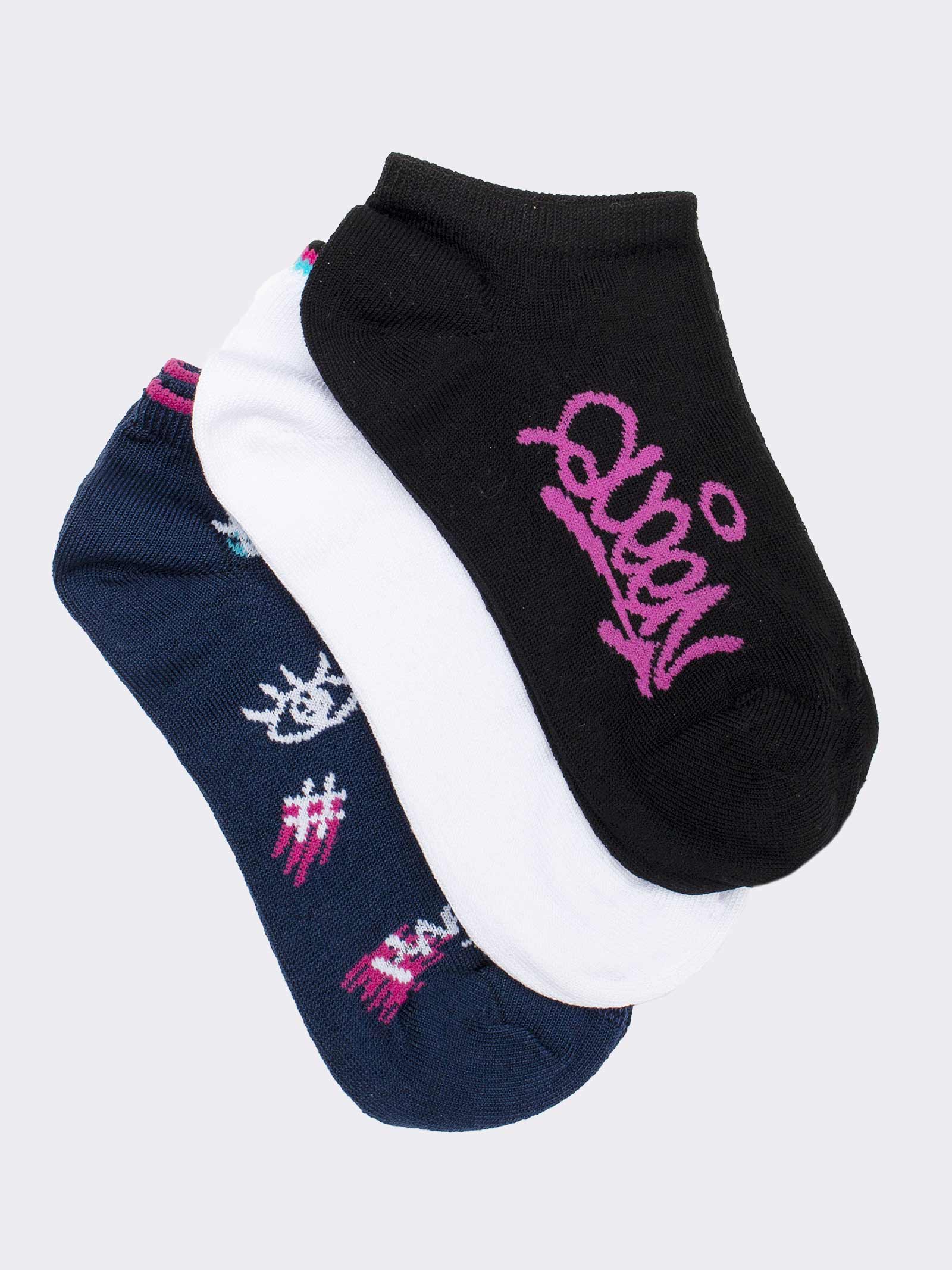Girls' Patterned Ankle Socks - Trendy Design and Comfort - Image 1