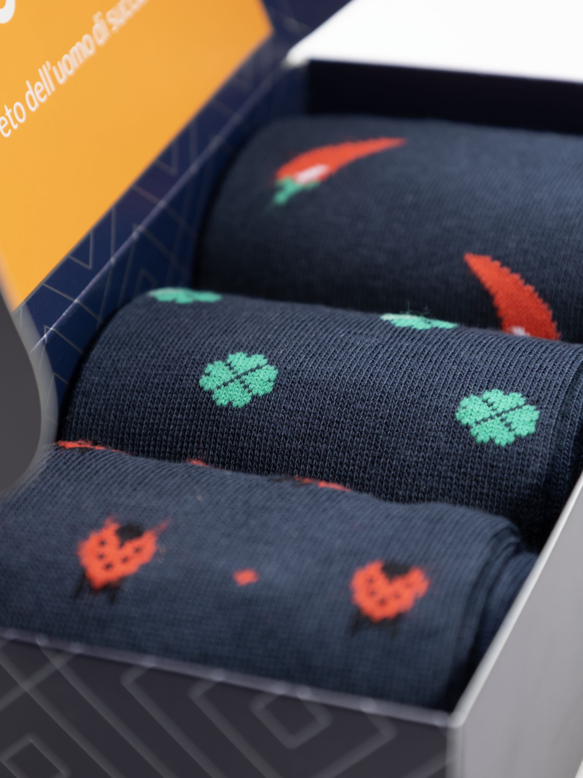 Geschenkbox Herren Baumwollsocken, 3 Paar Glücksbringer-Muster - Image 4