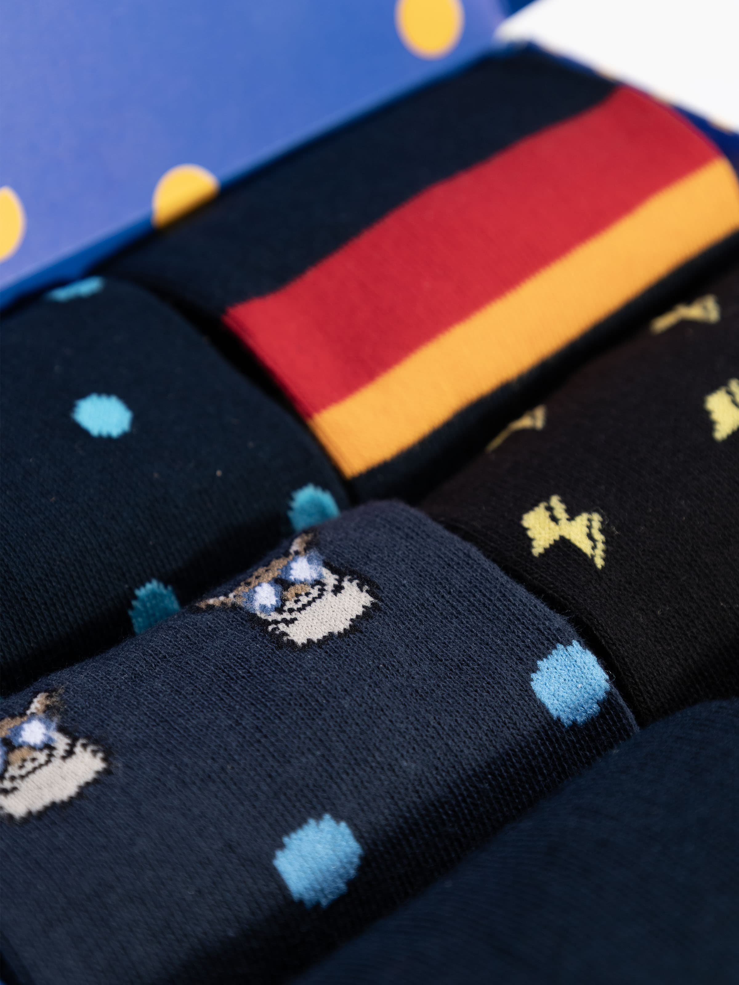 Men's Cotton Socks Gift box - 6 Pairs Mixed Patterns - Image 4