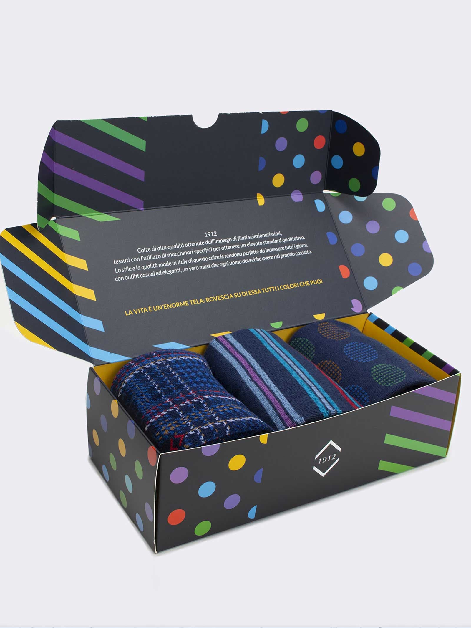 Geschenkbox 3 Paar geometrische blaue Herrensocken Geschenkidee Made in Italy - Image 3