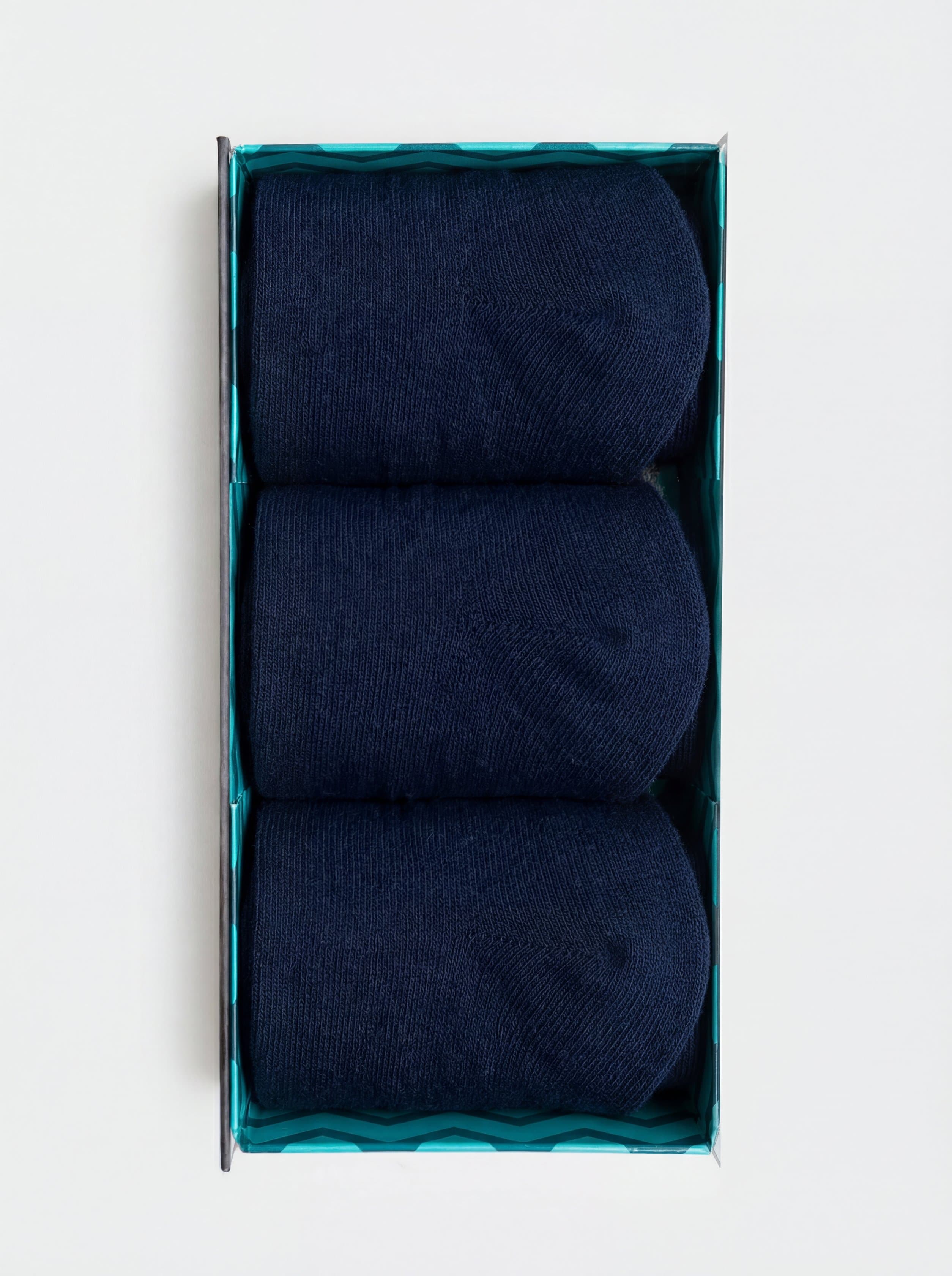 Gift box 3 Pairs Long Solid Color Cashmere Blend Socks - Image 2