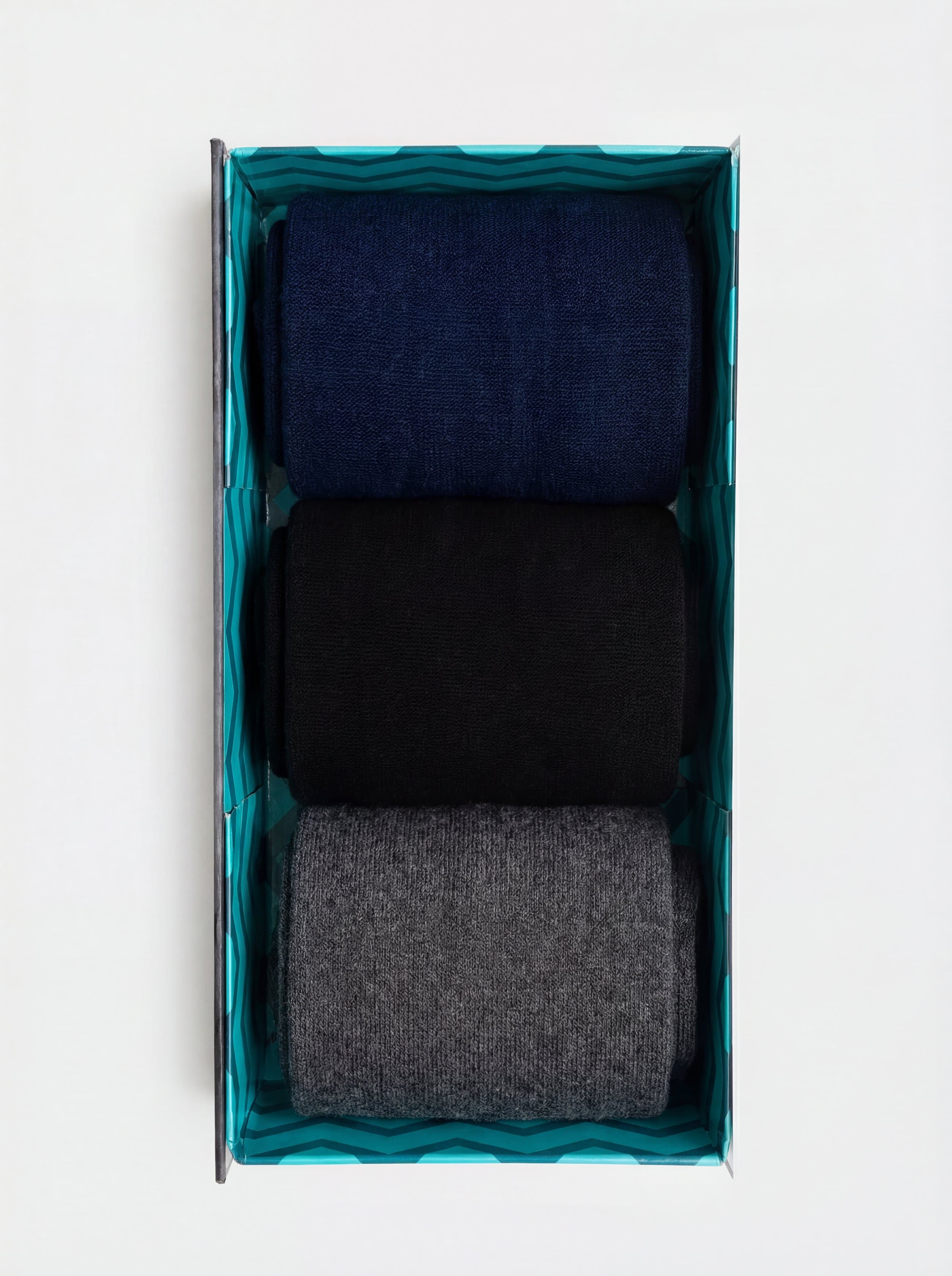 Gift box 3 pairs Long Solid Color Cashmere Blend Socks - Image 2