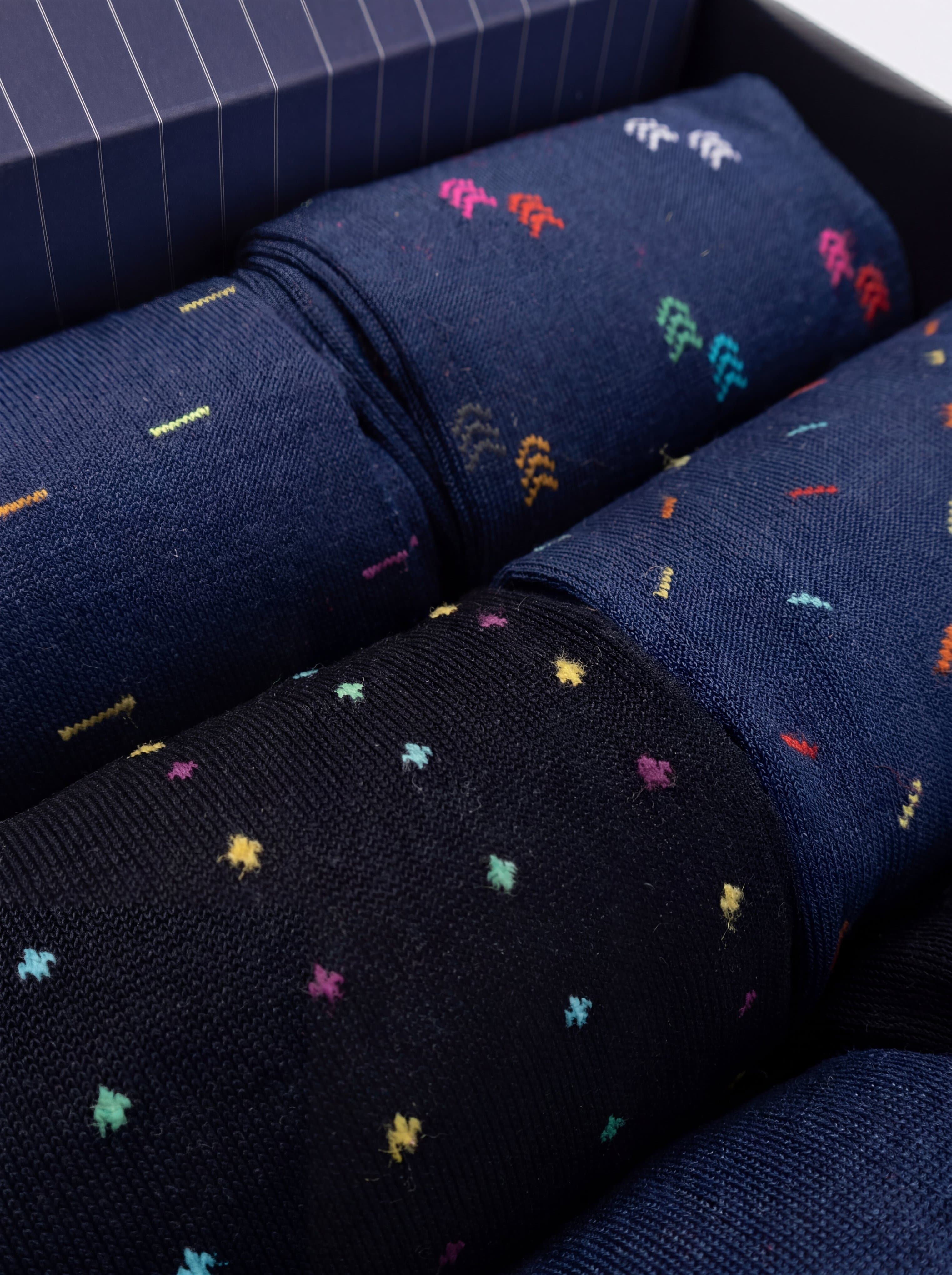 Men's Patterned Cotton Ankle Socks - Modern Design - Image 4