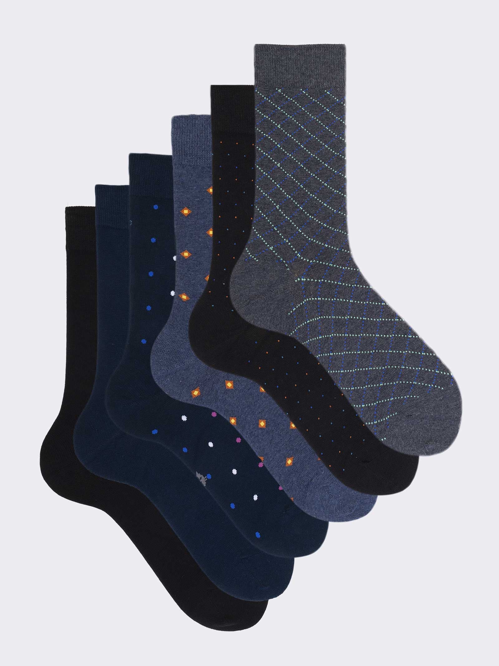 Gift box Men's Warm Cotton Short Socks, 6 Pairs Polka dot Pattern - Image 1