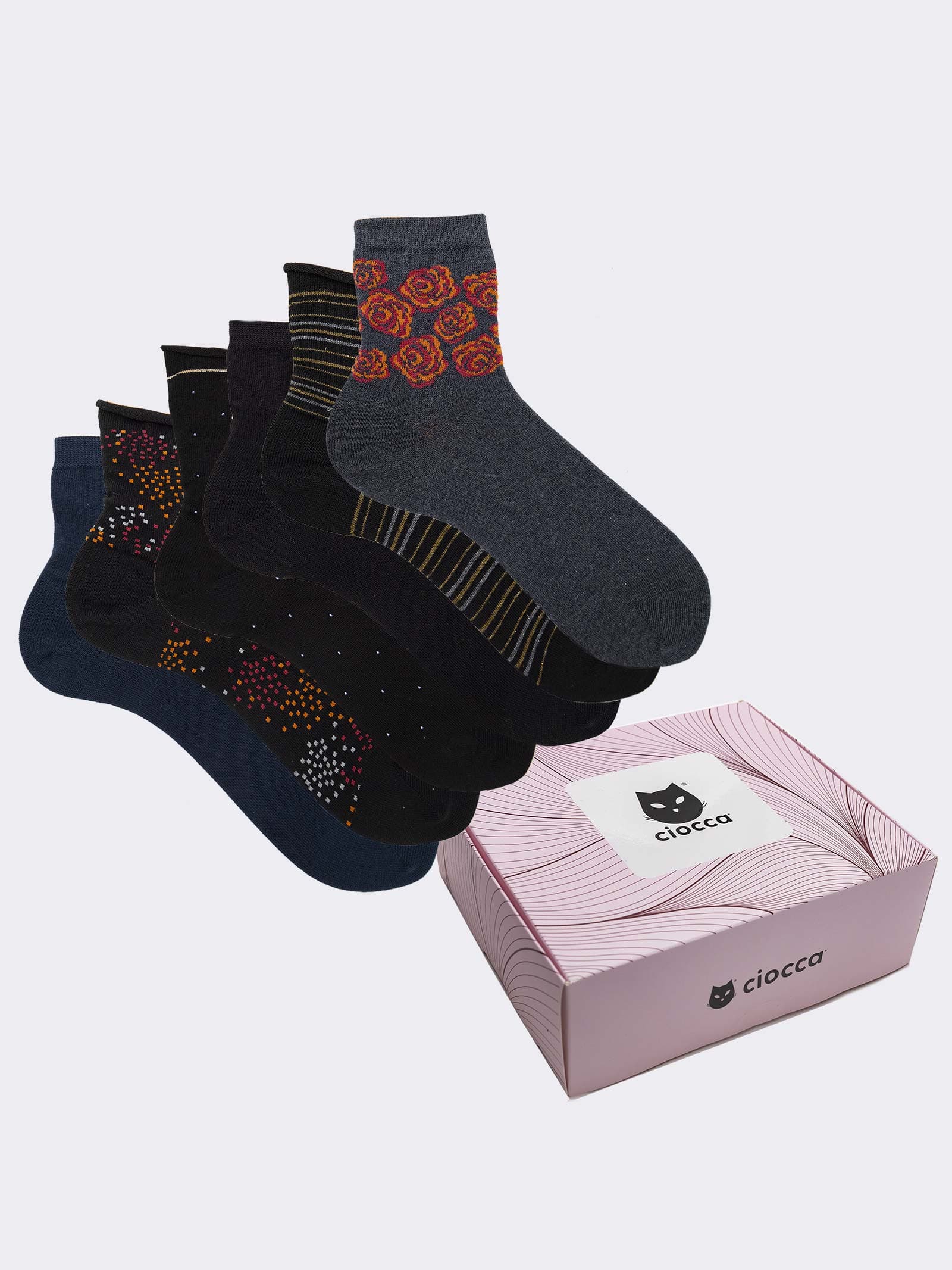 Women's Patterned Short Cotton Socks - Decorative Gift set - Image 1