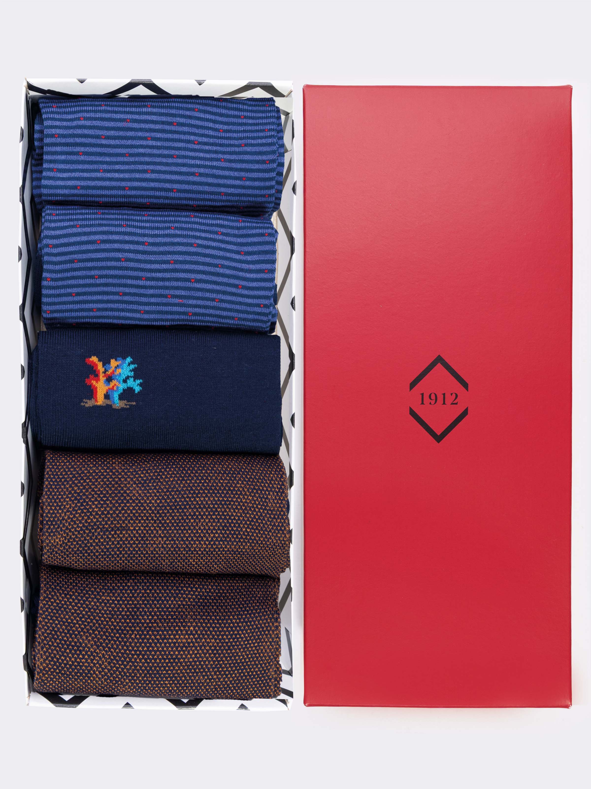 Gift box 5 Pairs Men's Long Socks Mixed Patterns in Cool Cotton - Image 1