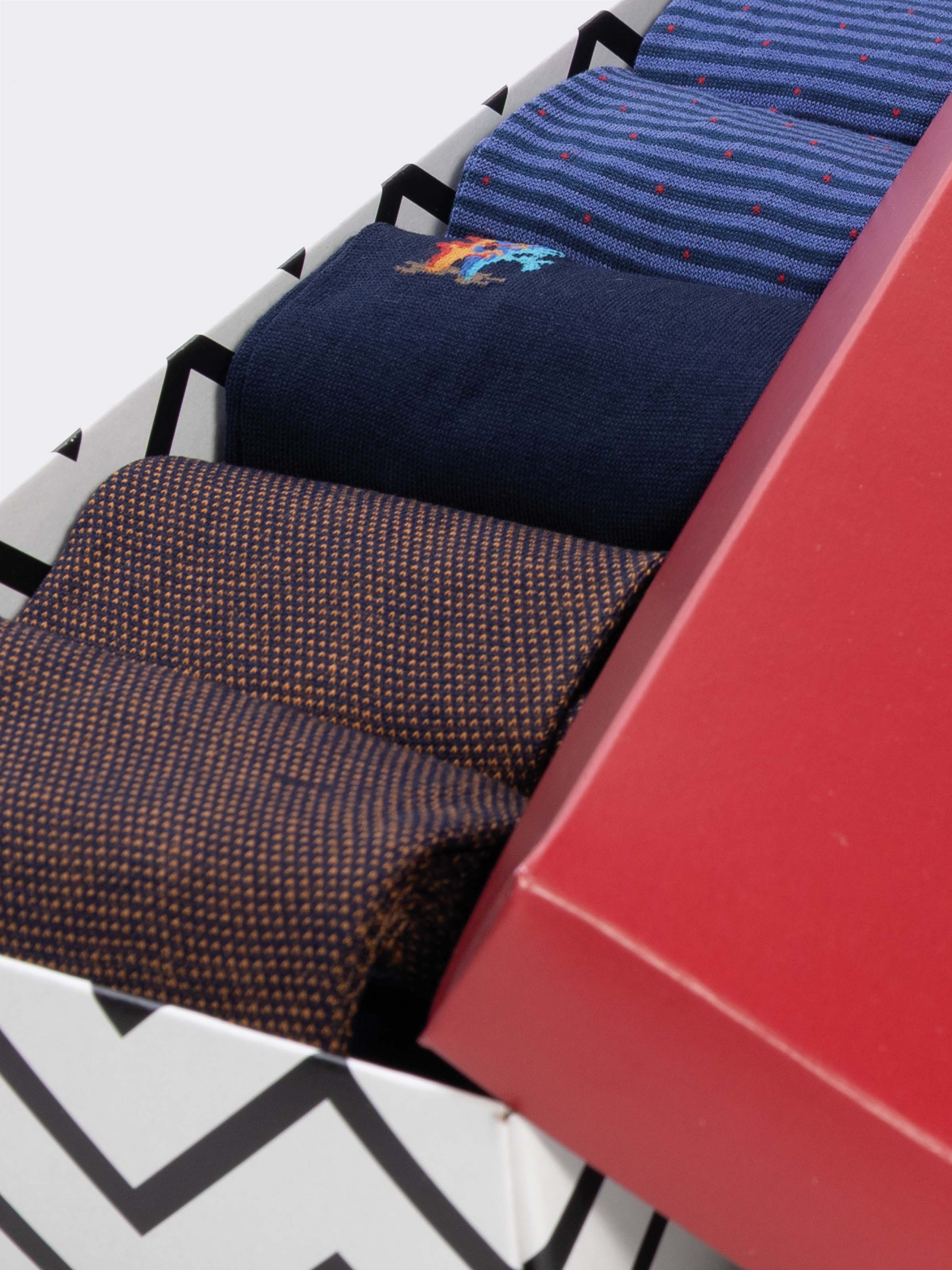Gift box 5 Pairs Men's Long Socks Mixed Patterns in Cool Cotton - Image 3