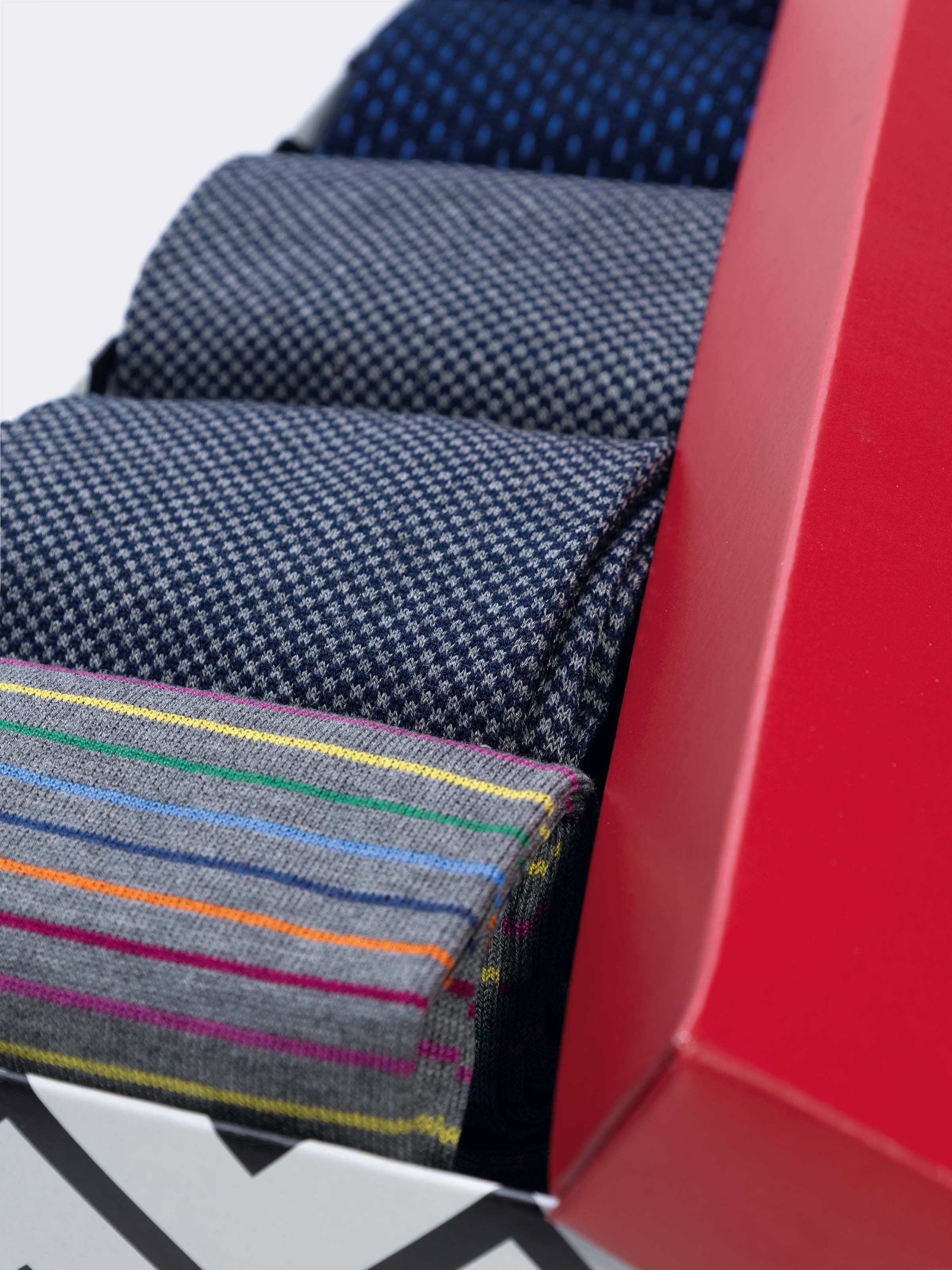 Gift box 5 Pairs of Men's Long Socks with Mixed Patterns in Cool Cotton - Image 3