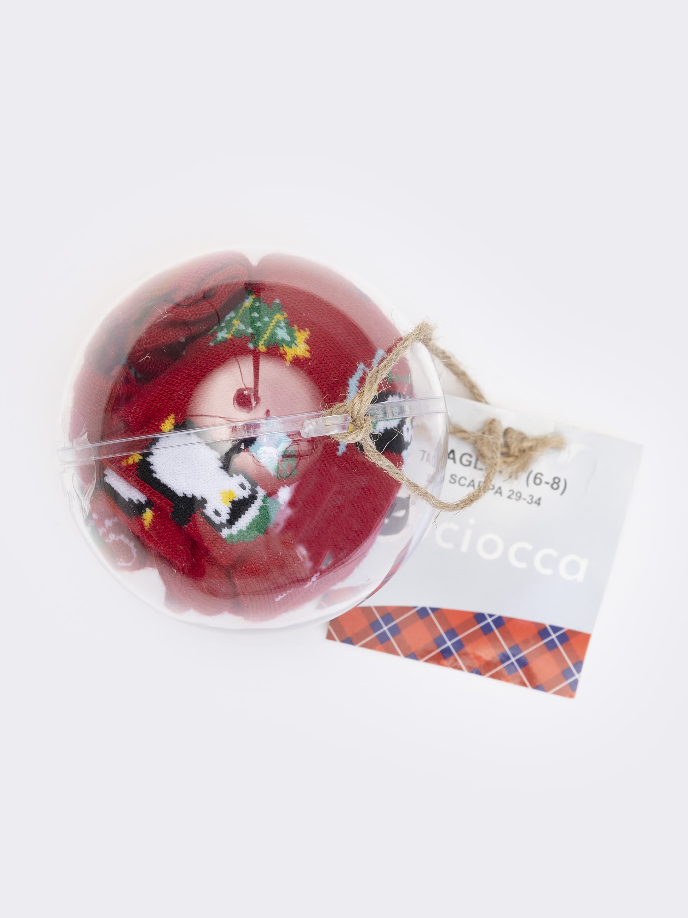Calcetines Navideños para Niños - Patrón Festivo de Invierno - Image 2
