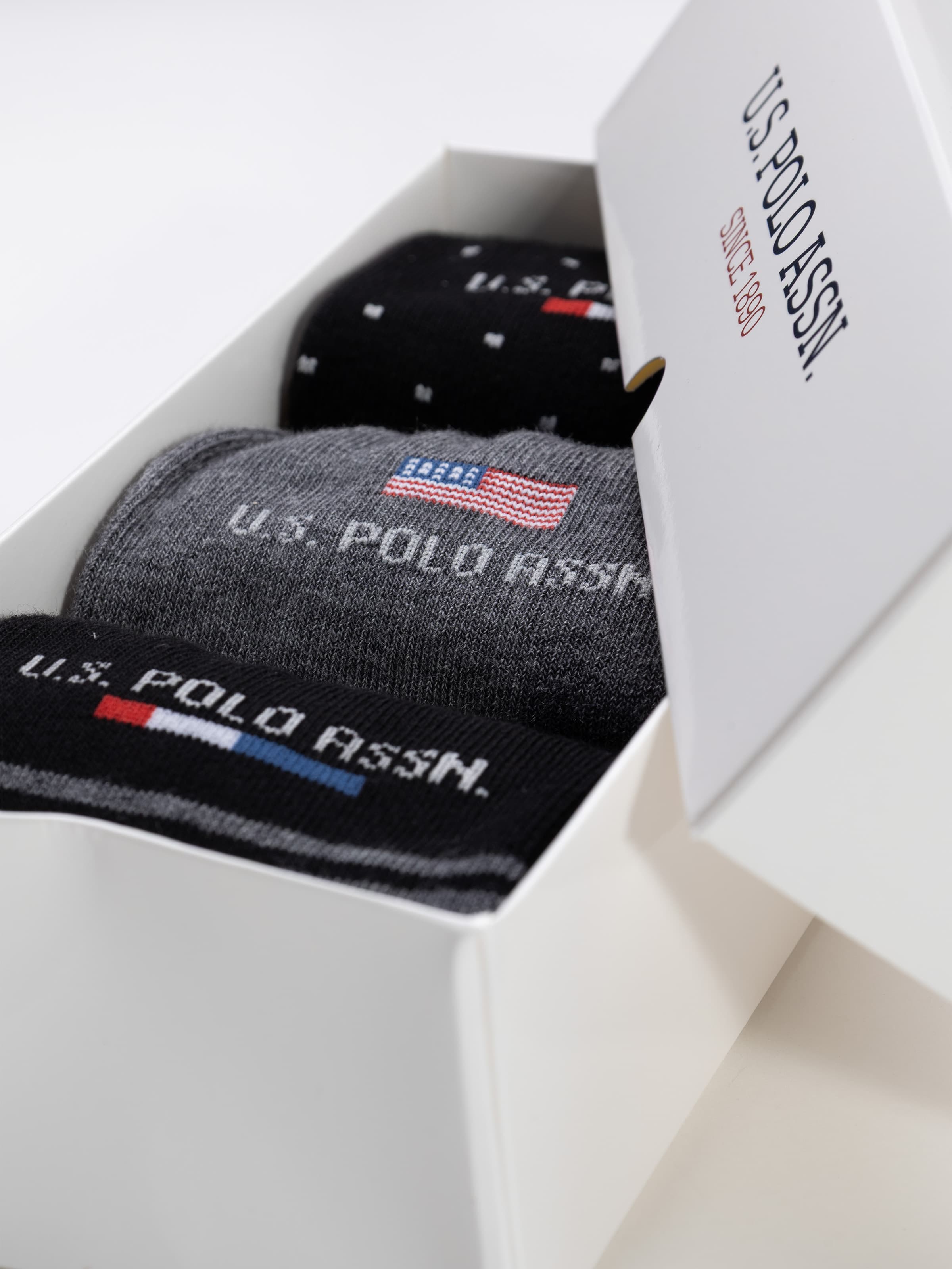U.S. POLO ASSN. Men's Short Patterned Socks - Gift box 3 Pairs - Image 2
