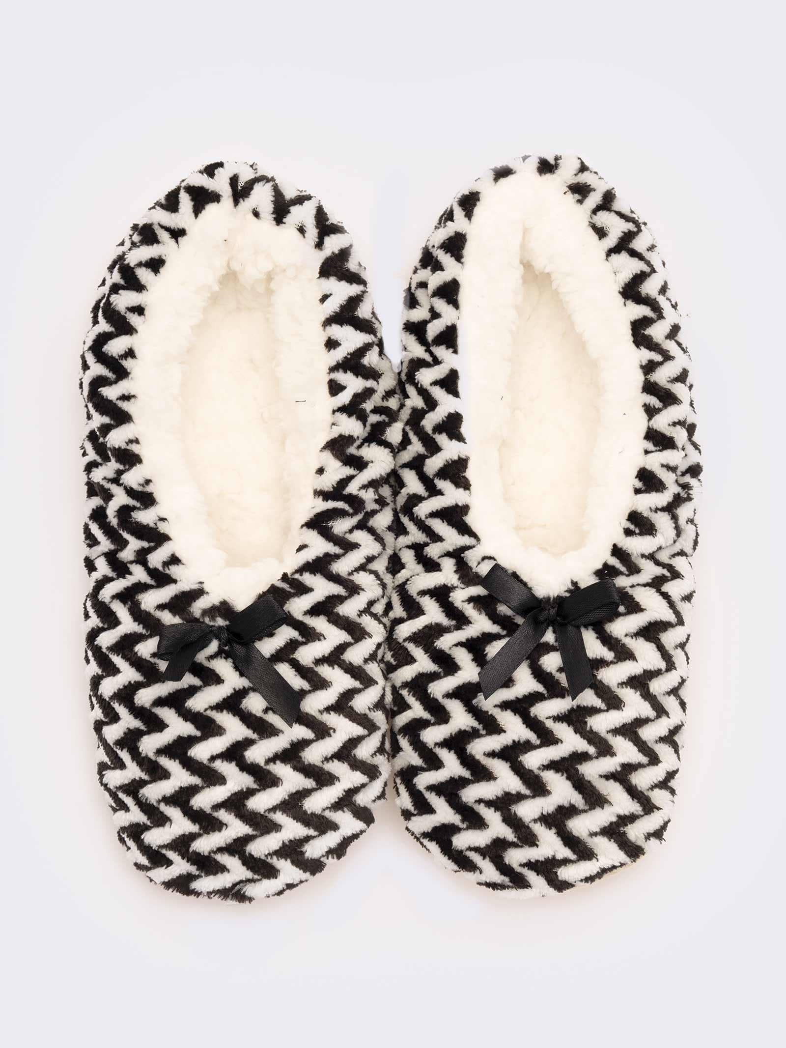 Women's Elegant Socks with Zigzag Pattern and Decorative bow - Image 1