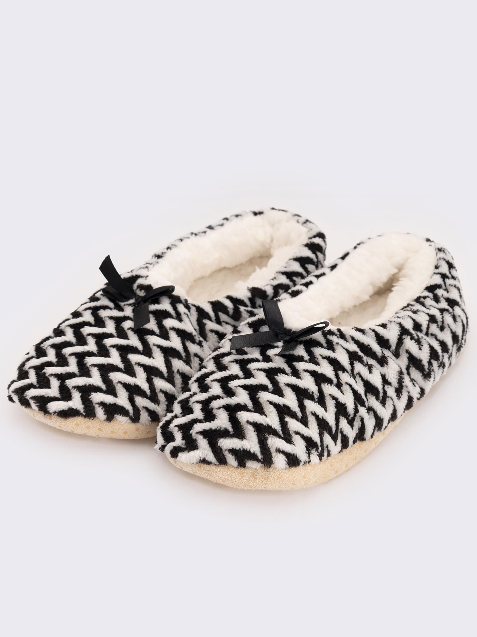 Women's Elegant Socks with Zigzag Pattern and Decorative bow - Image 2