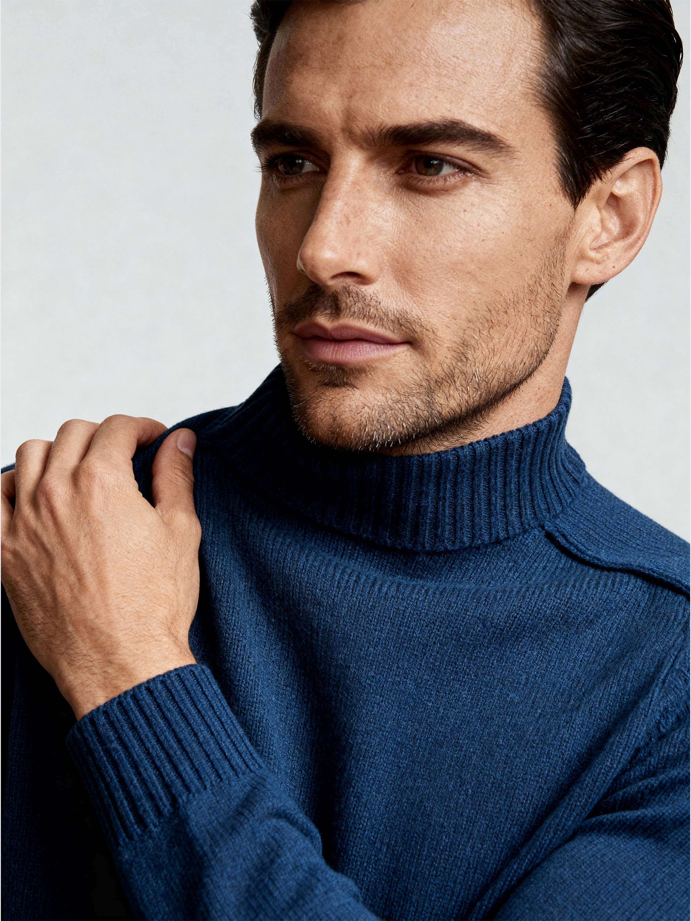 Men's long sleeve turtleneck with ribbed details in Cashmere blend - Image 3