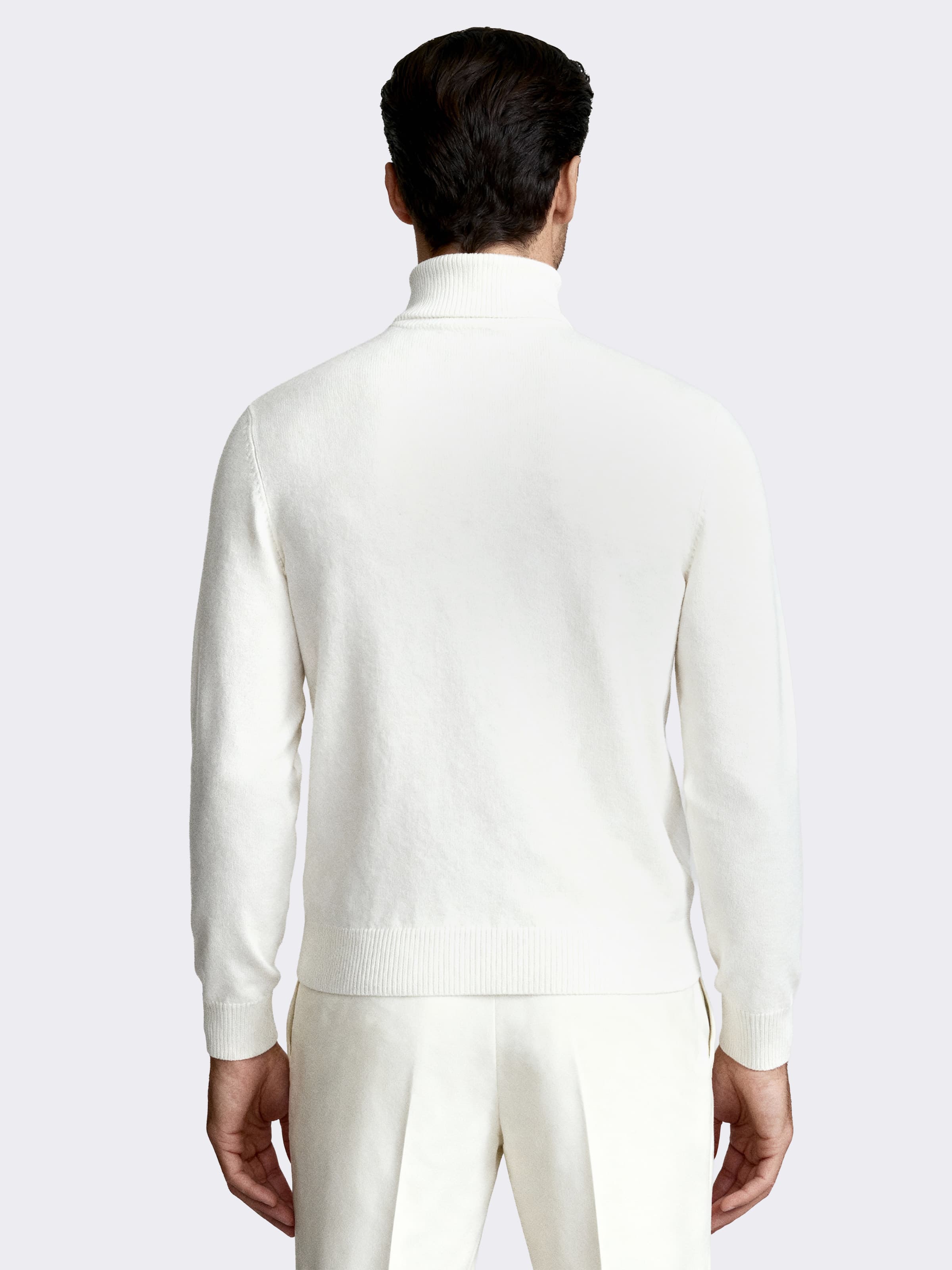 Men's long sleeve turtleneck in 100% Cashmere - Image 2