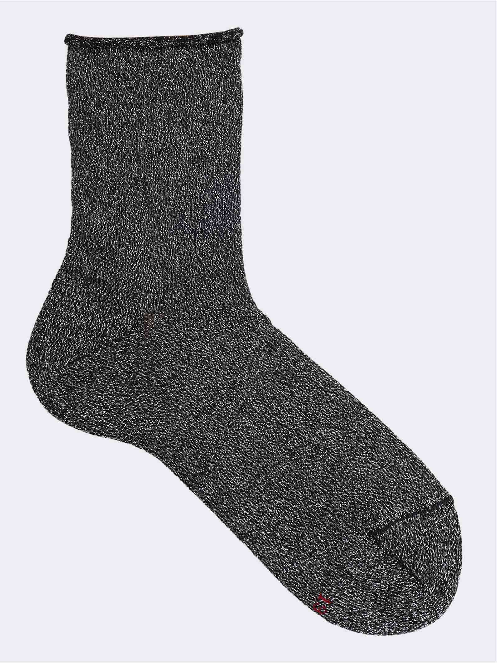 Women's Ankle Socks in Cool Cotton - Seamless Design - Image 1