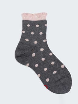 Gris oscuro