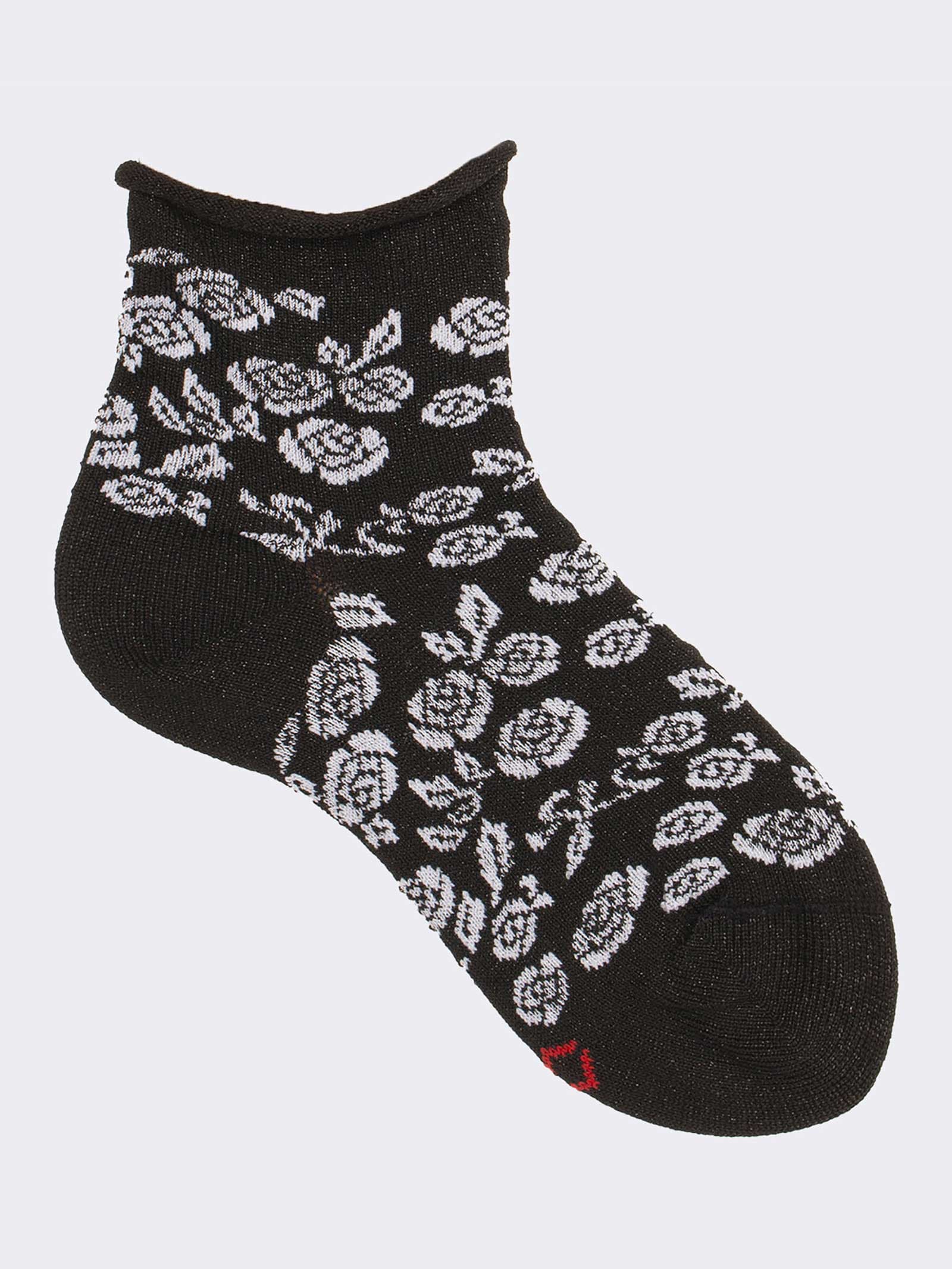 Chaussettes Courtes Fille à Motif Floral - Design Élégant et Confortable - Image 1