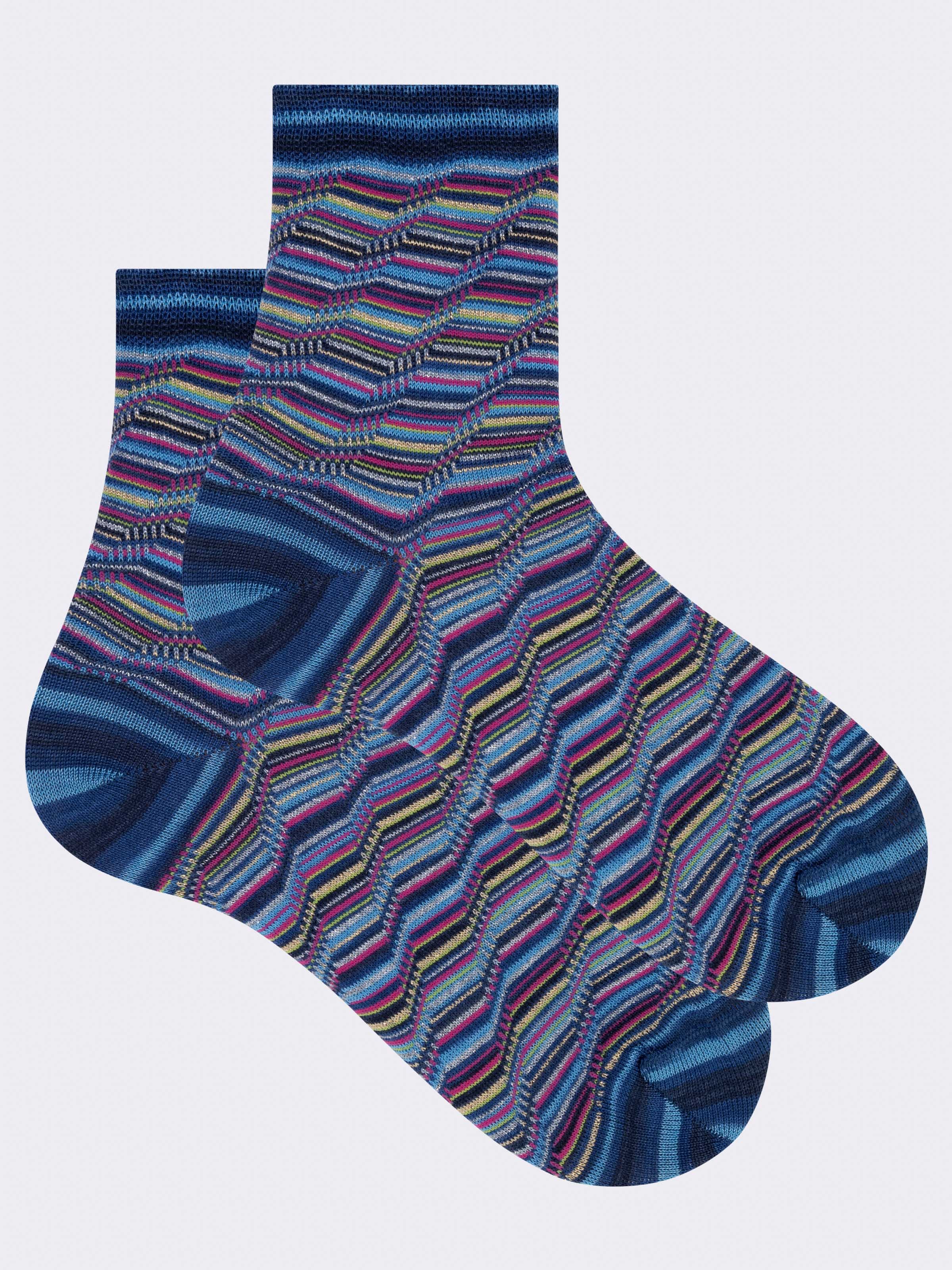 Kurze Damen-Socken aus frischer Baumwolle mit Zickzack-Muster - Image 1