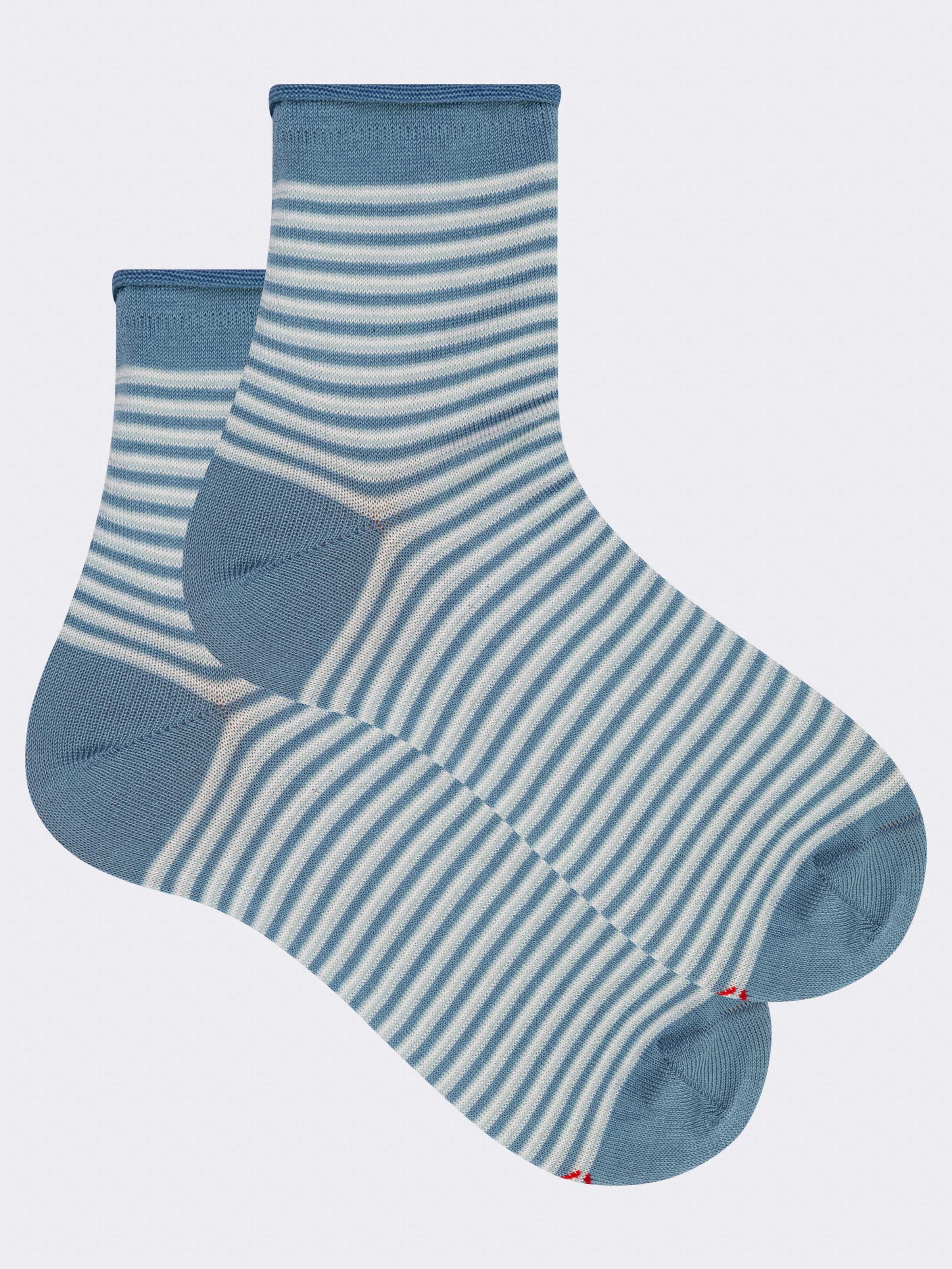 Women's Short Cotton Socks with Thousand Stripes Pattern - Image 1