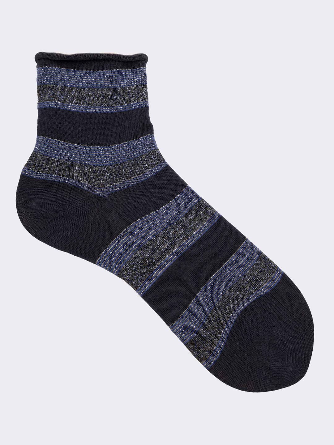 Women's Short Striped Socks - Elegant Modern Design