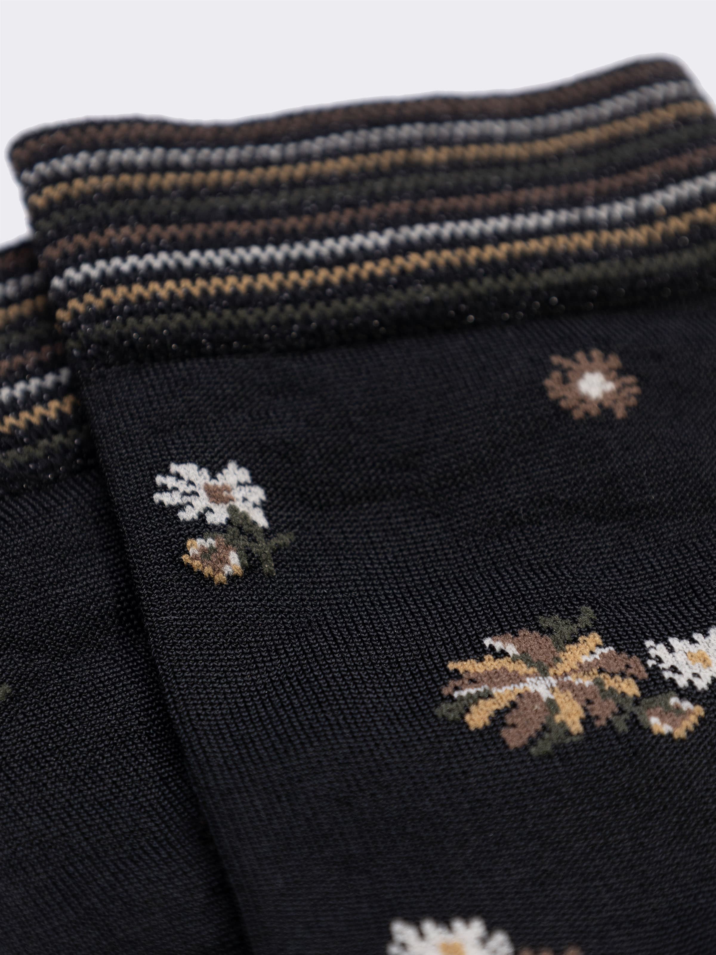 Women's short floral patterned socks with striped cuff - Made in Italy - Image 2
