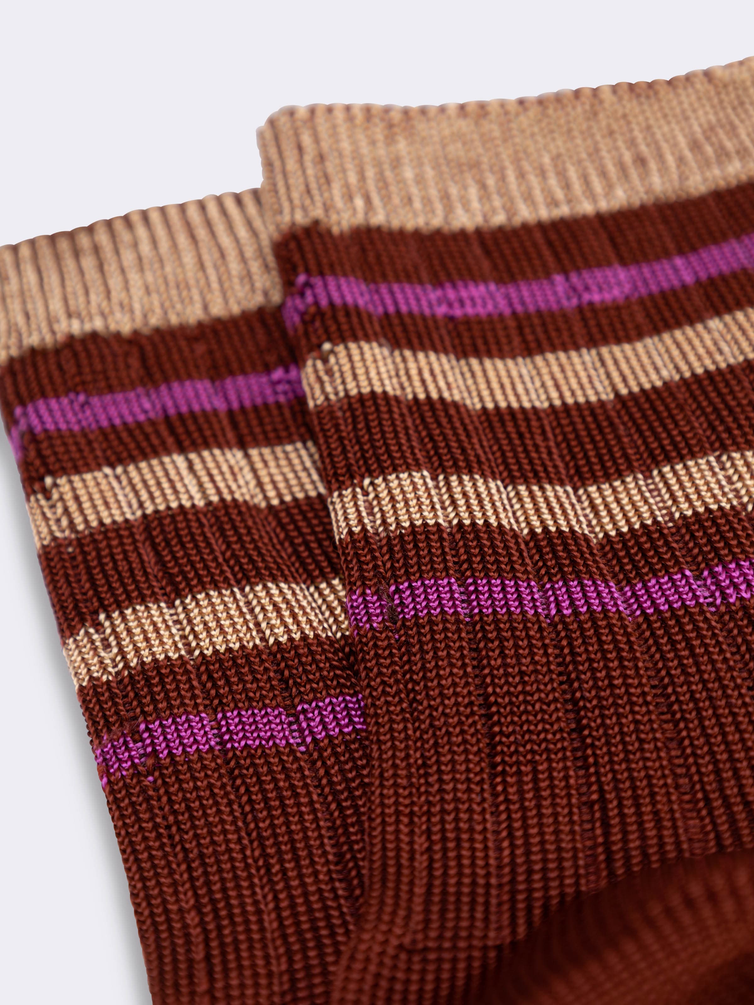 Chaussettes Courtes Rayées Femme - Design Moderne et Élégant - Image 2