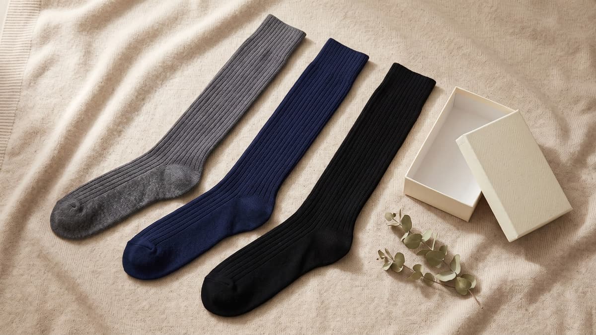 Herren-Kaschmirstrümpfe: Auswahl, Geschenk und Pflege